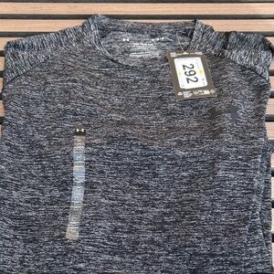 Under Armour Men's Charcoal Heather Tee Small